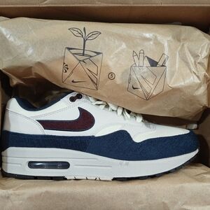 Men's Nike Air Max 1 (coconut milk/burgundy crush) Size 10.5